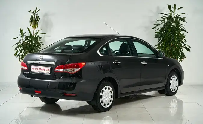 Nissan Almera