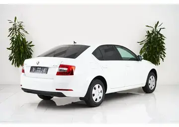Skoda Octavia Вид 4
