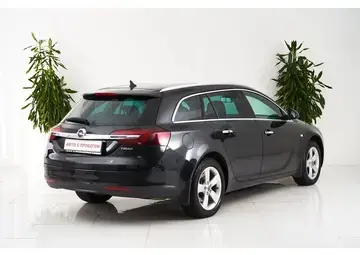 Opel Insignia Вид 5