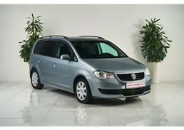 Volkswagen Touran Вид 3