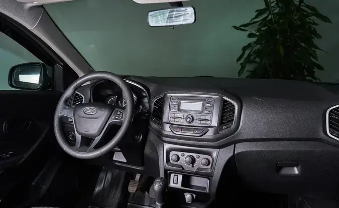 Lada XRAY