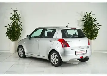 Suzuki Swift Вид 4