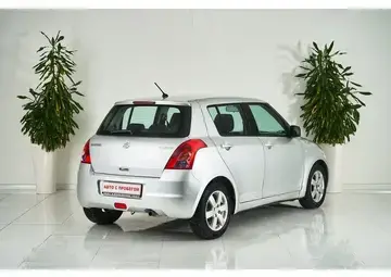 Suzuki Swift Вид 5