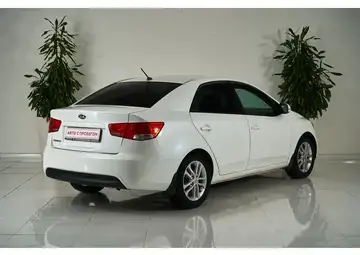 Kia Cerato Вид 5