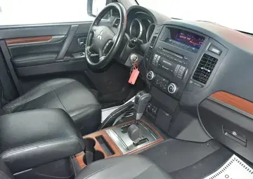 Mitsubishi Pajero Вид 5