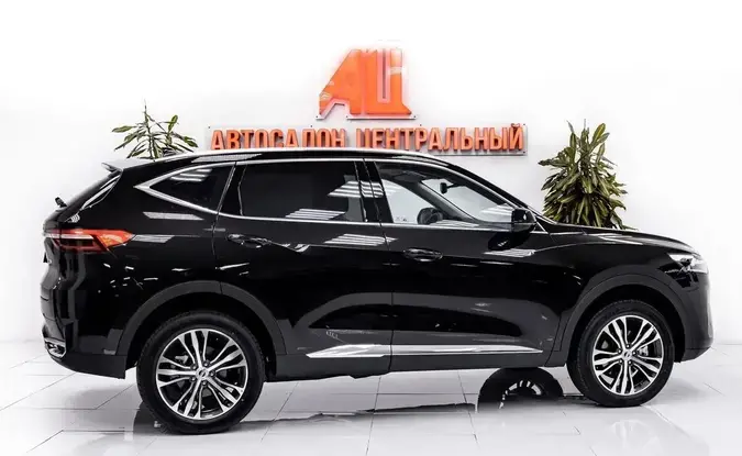 Haval F7