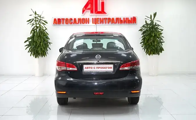 Nissan Almera