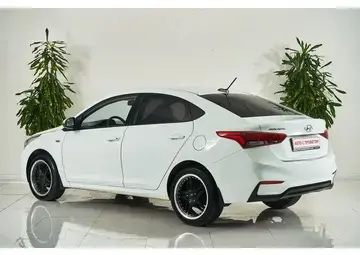 Hyundai Solaris Вид 5