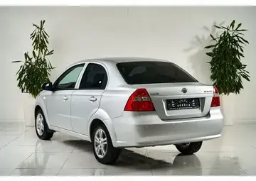 Ravon Nexia R3 Вид 4