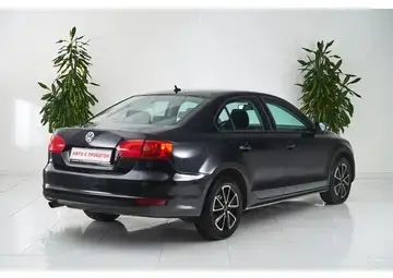 Volkswagen Jetta Вид 5