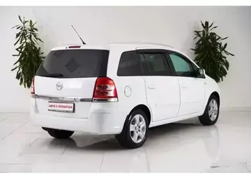 Opel Zafira Вид 5