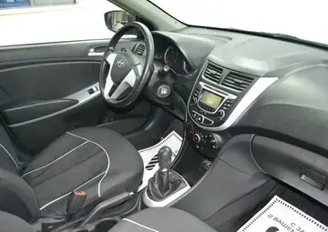 Hyundai Solaris Вид 5
