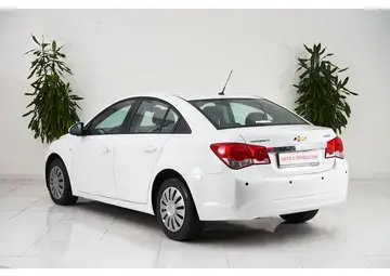 Chevrolet Cruze Вид 4