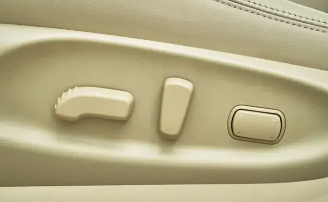 Infiniti Q70