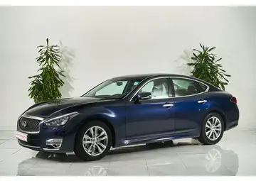 Infiniti Q70 Вид 1