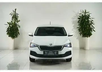 Skoda Rapid Вид 2