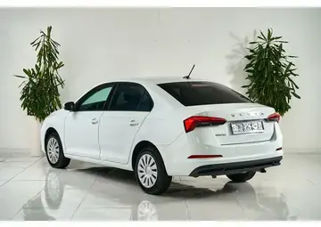 Skoda Rapid Вид 4