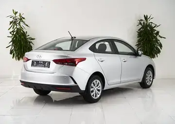 Hyundai Solaris Вид 5