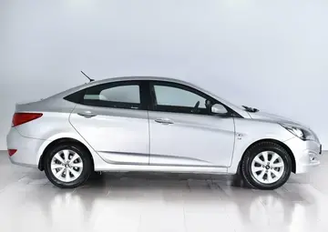 Hyundai Solaris Вид 5
