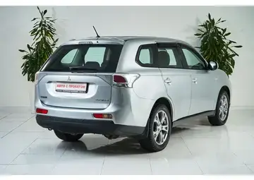 Mitsubishi Outlander Вид 5