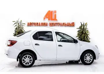 Renault Logan Вид 4