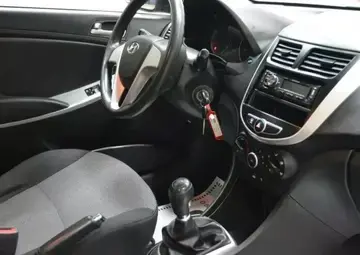 Hyundai Solaris Вид 5