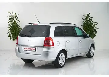 Opel Zafira Вид 5