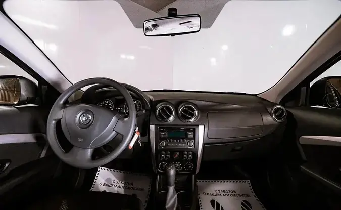 Nissan Almera