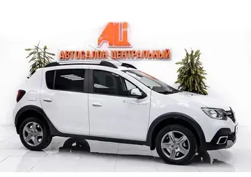 Renault Sandero Вид 2