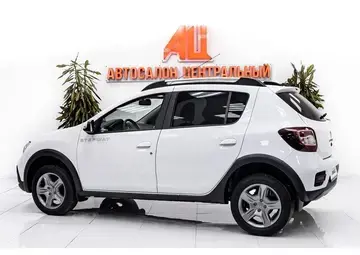 Renault Sandero Вид 3