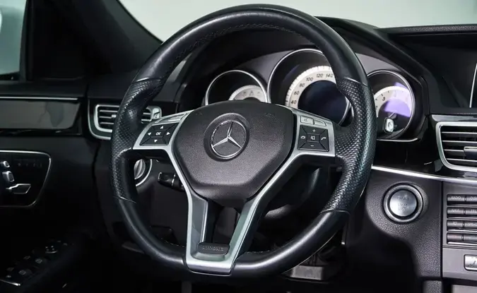 Mercedes benz E-Класс