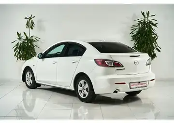 Mazda 3 Вид 5