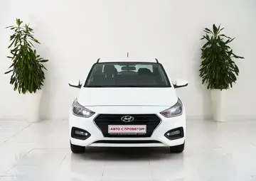 Hyundai Solaris Вид 2