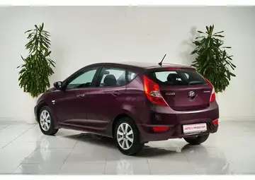Hyundai Solaris Вид 4