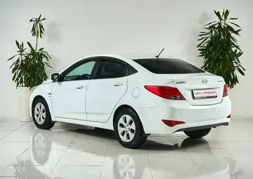 Hyundai Solaris Вид 4