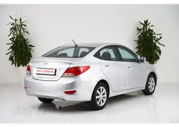 Hyundai Solaris Вид 5