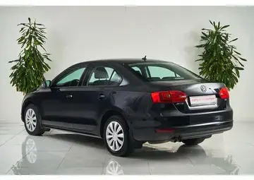 Volkswagen Jetta Вид 4