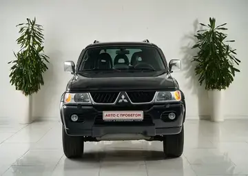 Mitsubishi Pajero Sport Вид 2