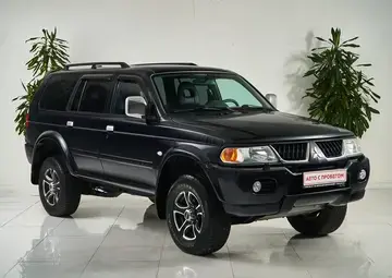 Mitsubishi Pajero Sport Вид 3