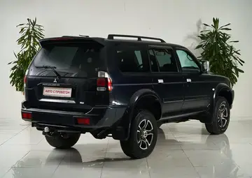 Mitsubishi Pajero Sport Вид 5