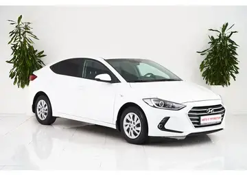 Hyundai Elantra Вид 3