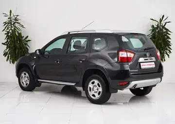 Nissan Terrano Вид 4