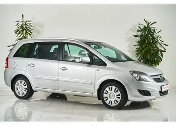 Opel Zafira Вид 3