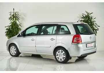 Opel Zafira Вид 4