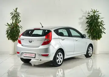 Hyundai Solaris Вид 5