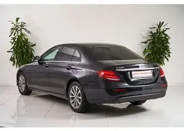 Mercedes benz E-Класс Вид 4