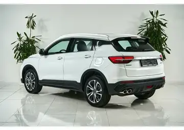 Geely Coolray Вид 5