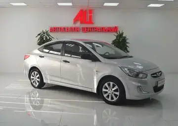 Hyundai Solaris Вид 3