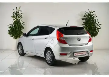 Hyundai Solaris Вид 4