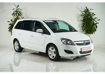 Opel Zafira Вид 3